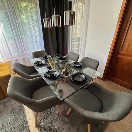 Family Luxury Private For 4 Max 6 People In 4 Star St Ivan Rilski, Апартхотел