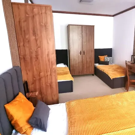 Family Luxury Private For 4 Max 6 People In 4 Star St Ivan Rilski, Апартхотел Банско