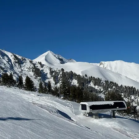 Family Luxury Private For 4 Max 6 People In 4 Star St Ivan Rilski, Апартхотел Банско