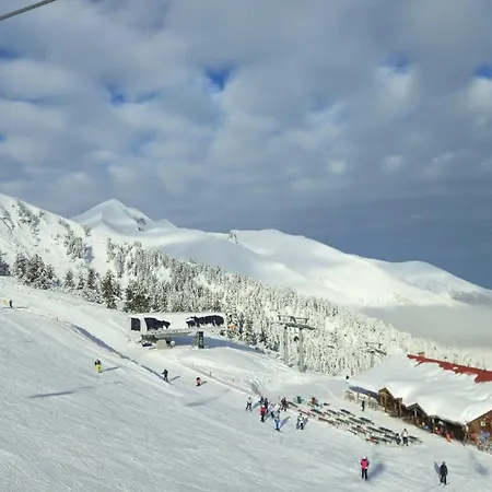 Family Luxury Private For 4 Max 6 People In 4 Star St Ivan Rilski, Апартхотел