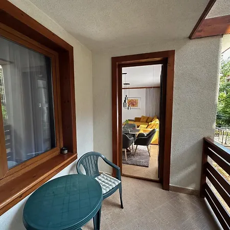 Family Luxury Private For 4 Max 6 People In 4 Star St Ivan Rilski, アパートホテル バンスコ