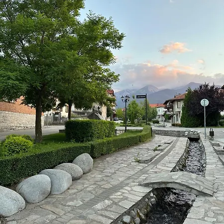 Family Luxury Private For 4 Max 6 People In 4 Star St Ivan Rilski, アパートホテル
